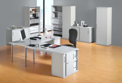 Schreibtisch, höhenverstellbar - BxT 1600 x 800 mm, 2 Unterschränke möglich, Buche-Dekor