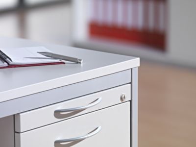 Schreibtisch, höhenverstellbar - BxT 1600 x 800 mm, 2 Unterschränke möglich, Buche-Dekor