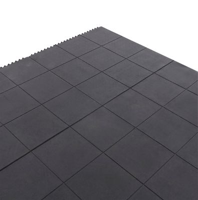 Mega Deal | 1 x Antirutschmatte + 4 x Rampen | HxBxT 1,6 x 90 x 90 cm | Gummi | Schwarz | Certeo 